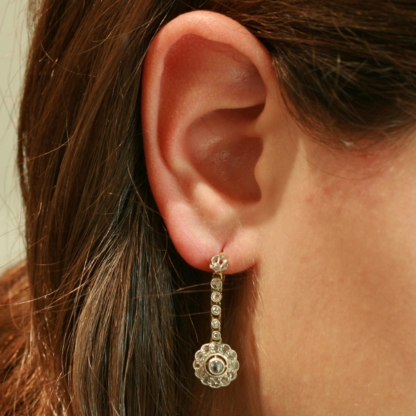 Art Deco diamond dangle earrings lever-back 18kt yellow gold